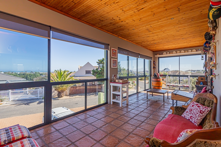 3 Bedroom Property for Sale in Country Club Western Cape